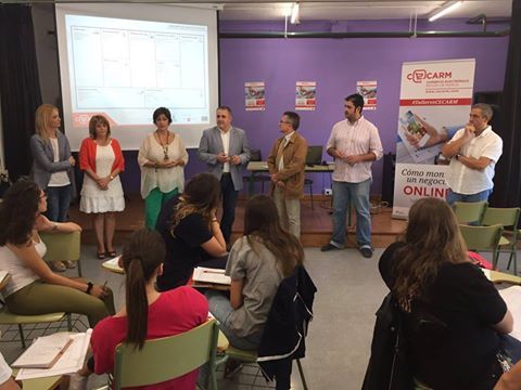 Talleres sobre cómo montar un negocio online para alumnos de los institutos de la Región - 1, Foto 1