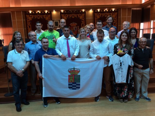 Recepción en el Ayuntamiento de Molina de Segura a los integrantes del equipo de fútbol sala Los Piratas de AFESMO, campeones de la Supercopa Liga FEAFES - 1, Foto 1
