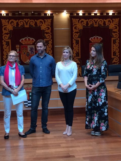 Recepción en el Ayuntamiento de Molina de Segura a los integrantes del equipo de fútbol sala Los Piratas de AFESMO, campeones de la Supercopa Liga FEAFES - 2, Foto 2
