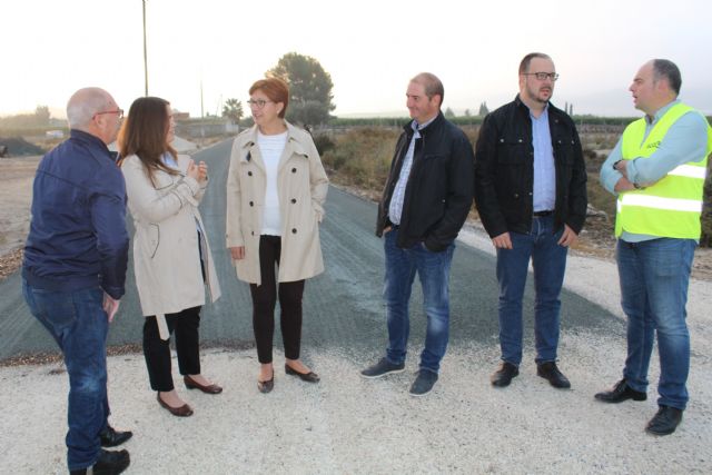 Finalizan las obras de acondicionamiento del firme del camino de Román - 2, Foto 2