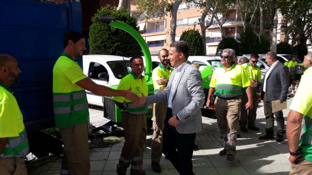 Lorca apuesta por potenciar sus zonas verdes con un 50% más de operarios para su mantenimiento y plantando más de 400 árboles, 10.000 arbustos y 150.000 flores de temporada - 2, Foto 2