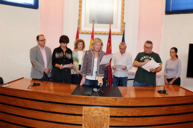 Alcantarilla conmemora el Día Internacional de la Niña, con la lectura de una Declaración Institucional por todos los grupos municipales en el Ayuntamiento - 1, Foto 1
