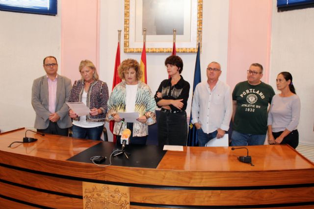 Alcantarilla conmemora el Día Internacional de la Niña, con la lectura de una Declaración Institucional por todos los grupos municipales en el Ayuntamiento - 2, Foto 2