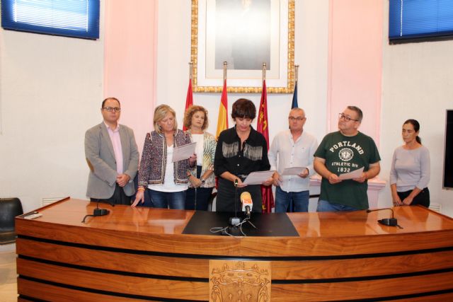 Alcantarilla conmemora el Día Internacional de la Niña, con la lectura de una Declaración Institucional por todos los grupos municipales en el Ayuntamiento - 3, Foto 3