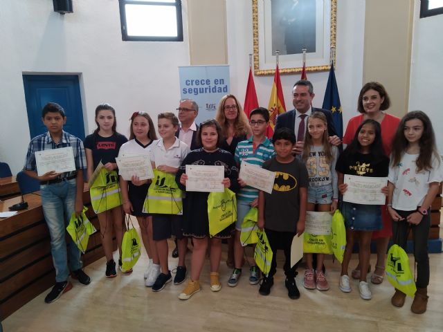 Diez alumnos de Alcantarilla, finalistas del concurso Crece en Seguridad - 3, Foto 3