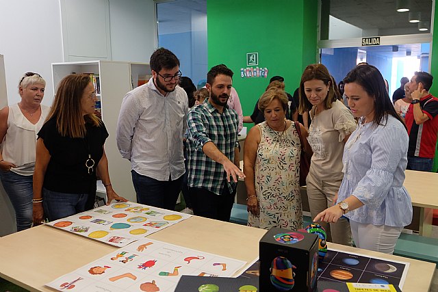 El proyecto “Tecnonando” en memoria de Fernando Martínez es una realidad en el colegio Carlos V - 1, Foto 1
