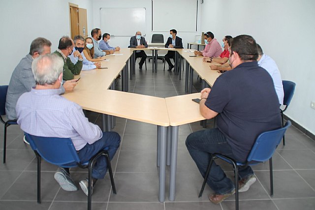 El eurodiputado Marcos Ros se reúne con el consejo regulador de la IGP Melocotón de Cieza - 1, Foto 1