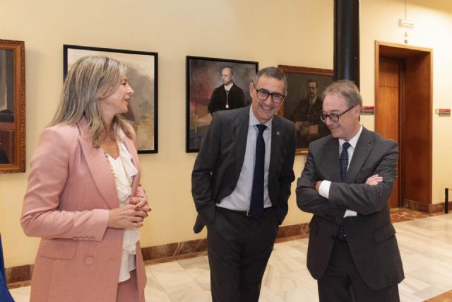 La UMU recibe el apoyo de la Fundación la Caixa para ayudar a estudiantes en situación de vulnerabilidad - 1, Foto 1