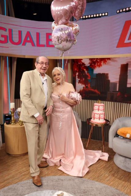 ¡Primicia! “Desiguales” le cumple el sueño de 15 años a la Dra. Nancy Álvarez en vivo por Univision - 3, Foto 3