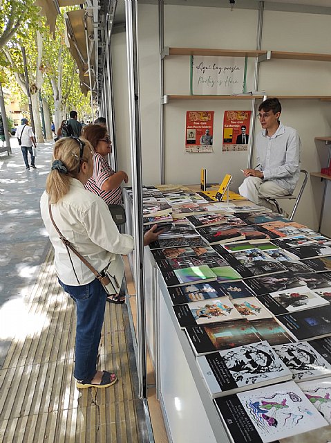 Kai Momiejo: una poética de la esperanza nacida entre el desplazamiento y el vacío, Foto 2