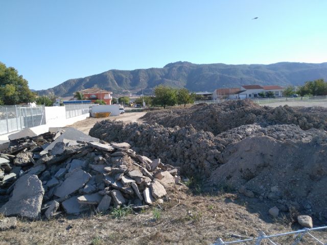 Ahora Murcia denuncia el vertido de residuos peligrosos procedentes del colector del ave en parcelas de huerta protegida - 1, Foto 1