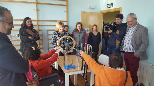 La Comunidad apoya con más de dos millones de euros a las familias de personas con discapacidad intelectual del Noroeste - 1, Foto 1