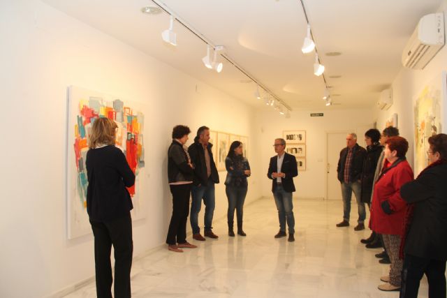 El artista Emilio Pascual presenta su exposición de pintura La maleta del náufrago en Puerto Lumbreras - 3, Foto 3