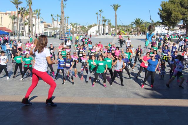 La V Jornada de Mujer y Deporte recauda 2.410 euros para la lucha contra el cáncer - 4, Foto 4