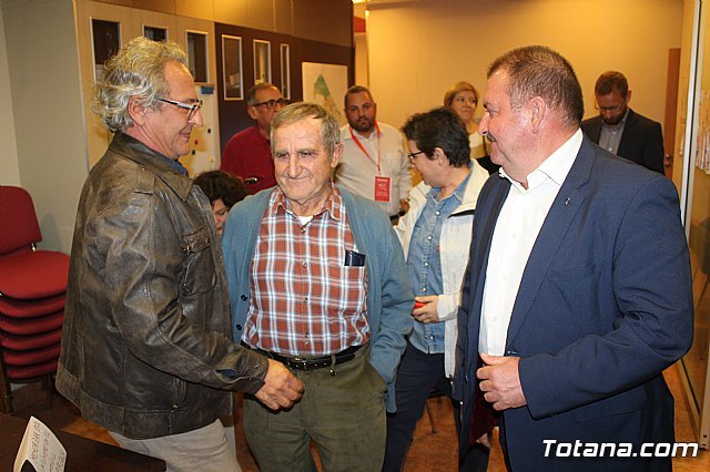 Resultados primarias PSOE. Andrés García: 48 votos / Víctor Balsas: 47 votos, Foto 3