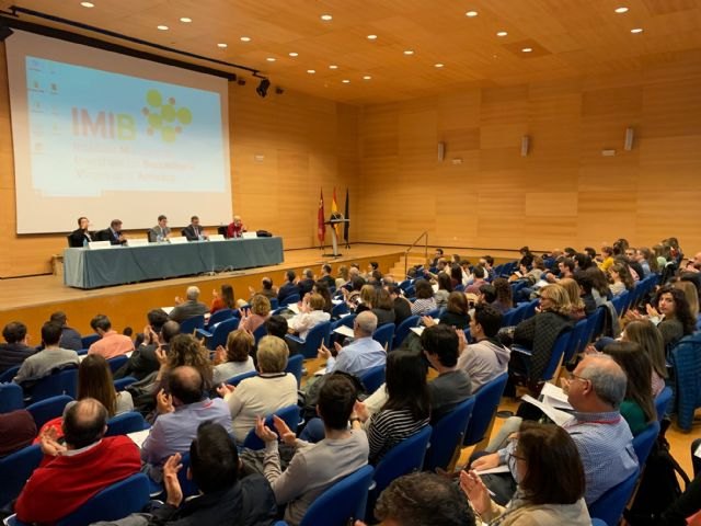Más de 200 investigadores se dan cita hoy en las IV Jornadas Científicas del IMIB - 2, Foto 2