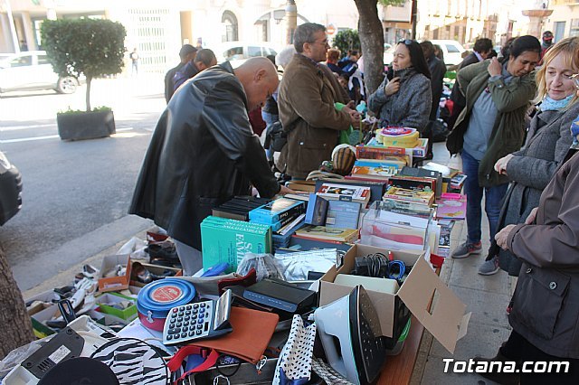 Celebrada en Totana, la 27ª edición anual del Mercadillo Solidario a favor de las Misioneras Combonianas, Foto 7