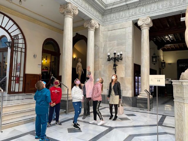 #MurciaMiCiudadEnseña echa a andar con una visita escolar al Real Casino de Murcia - 1, Foto 1