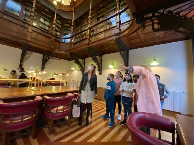 #MurciaMiCiudadEnseña echa a andar con una visita escolar al Real Casino de Murcia - 3, Foto 3