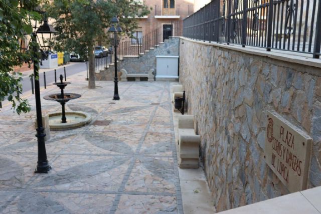 El Ayuntamiento de Lorca finaliza la recuperación de la plaza de Coros y Danzas de Lorca situada en el casco histórico para continuar con la revitalización de esta zona - 1, Foto 1