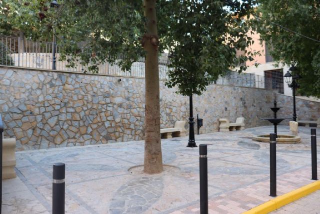 El Ayuntamiento de Lorca finaliza la recuperación de la plaza de Coros y Danzas de Lorca situada en el casco histórico para continuar con la revitalización de esta zona - 2, Foto 2