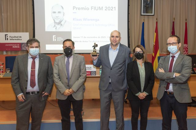 Entrega del Premio FIUM de la Universidad de Murcia a Klaas Wierenga - 2, Foto 2
