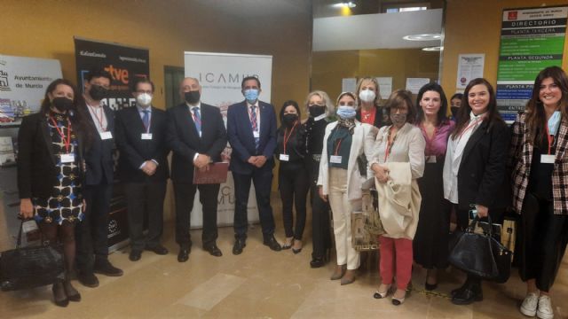 El Colegio de Abogados profundiza sobre cómo afecta a los ciudadanos las decisiones de la justicia europea - 2, Foto 2