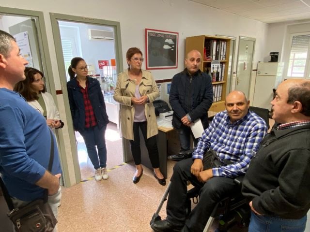 El Ayuntamiento financia el transporte y el servicio de fisioterapia de AMFIJU a través de un convenio anual de 30.000 euros - 1, Foto 1