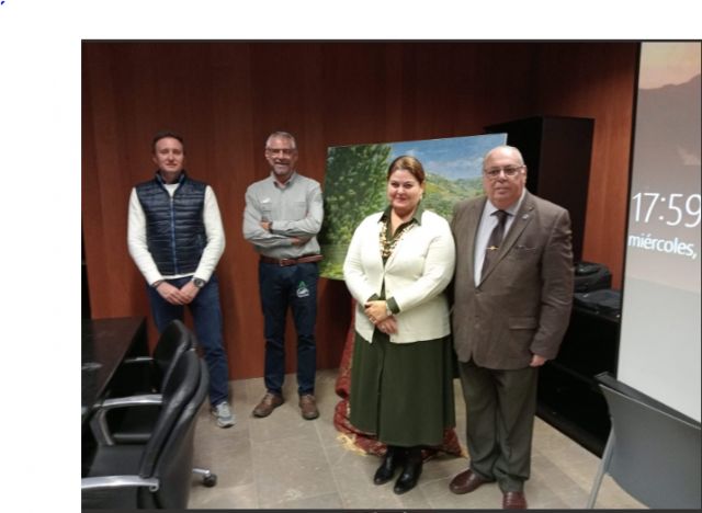 La delegada de Sostenibilidad, Medio Ambiente y Economía azul en Sevilla con el Parque Natural de Sierra Morena - 1, Foto 1