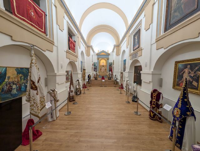 El Paso Blanco muestra en Murcia el arte centenario del bordado lorquino con la exposición Hilos de Fe - 2, Foto 2
