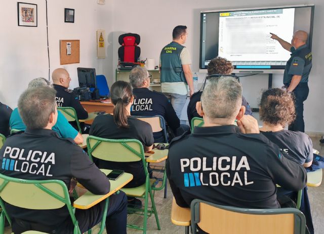 La Guardia Civil ha impartido unas jornadas de formación y coordinación dirigidas a la Policía Local de San Javier - 1, Foto 1