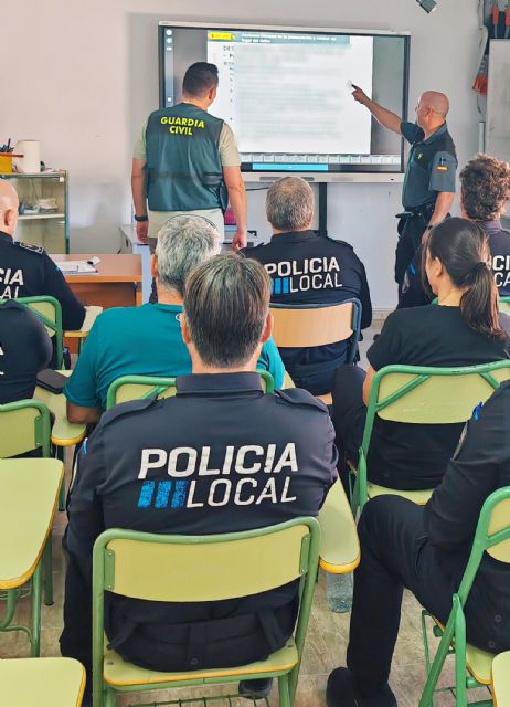 La Guardia Civil ha impartido unas jornadas de formación y coordinación dirigidas a la Policía Local de San Javier - 2, Foto 2