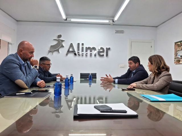 Educación intensifica los encuentros con empresas para que acrediten a sus trabajadores sin titulación - 2, Foto 2