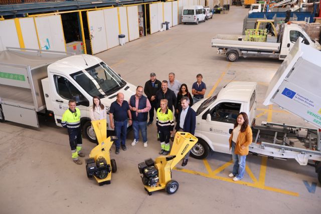 El Ayuntamiento refuerza los servicios de jardinería con dos nuevos vehículos - 2, Foto 2