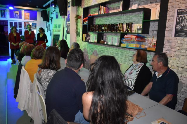 La escritora Zineb Rimi abre el ciclo Un ratico entre letras con su primera obra, que enlaza vida y baloncesto - 4, Foto 4