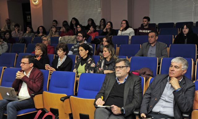 La Universidad de Murcia acoge las II Jornadas sobre los Derechos de la Infancia en el Hemiciclo de Letras - 1, Foto 1