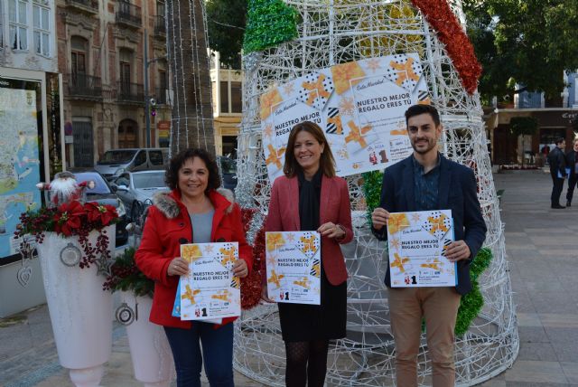 Esta mañana en la plaza de España se presentaba la campaña para la navidad de A.C.I.A. - 1, Foto 1