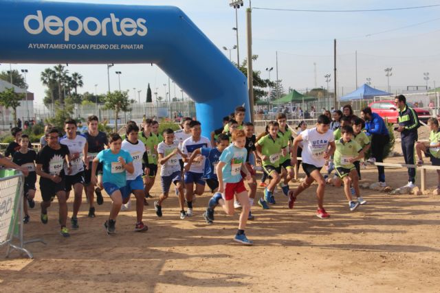 Más de 300 niños participan en la final municipal de campo a través del programa de Deporte Escolar - 2, Foto 2