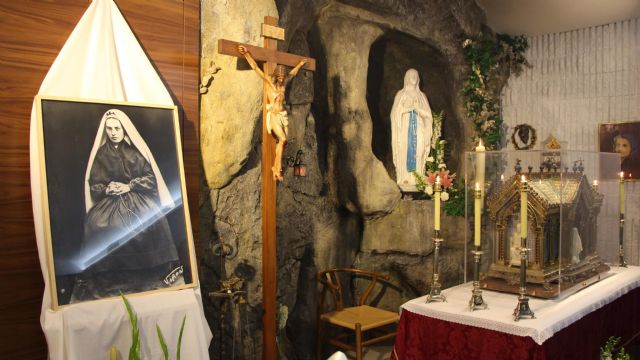 La Diócesis de Cartagena recibe las reliquias de Santa Bernadette en su primera visita a España - 2, Foto 2
