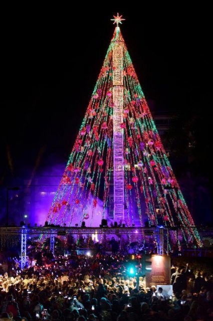 Podemos-Equo : Ballesta nos ha metido en una ridícula competición por ser la ciudad más iluminada y decorada en Navidad - 2, Foto 2