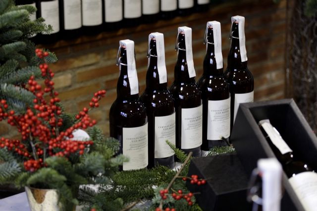 Servirán cerveza en el mercadillo navideño con fines benéficos - 1, Foto 1