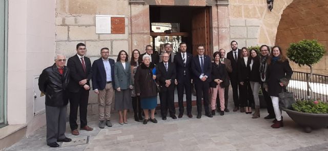 Entregados los diplomas a los ganadores de las acciones premiadas por la Fundación Robles Chillida y la UMU en el área de Ciencias de la Salud - 1, Foto 1