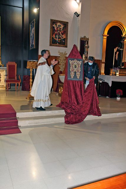 Presentado el boceto del nuevo estandarte del Grupo de Fieles de San Benito Abad de Sevilla - 1, Foto 1