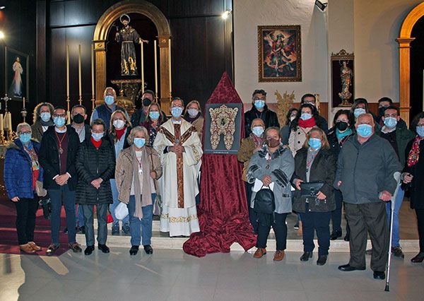 Presentado el boceto del nuevo estandarte del Grupo de Fieles de San Benito Abad de Sevilla - 4, Foto 4