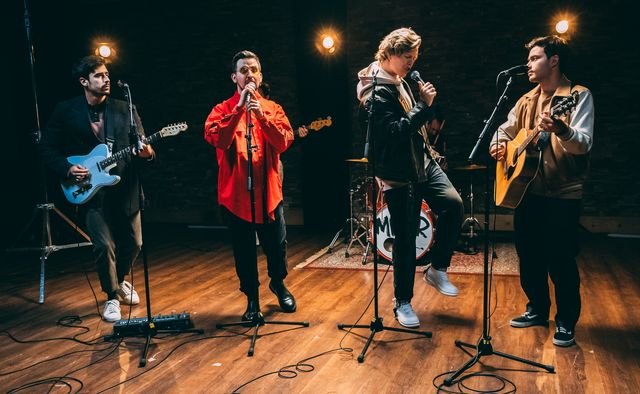 MELER y Caztro se unen para regalarnos la balada de estas navidades - 2, Foto 2