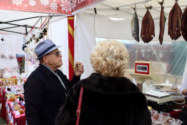 Comercio, restauración y artesanía en el mercado de Navidad de La Florida - 1, Foto 1
