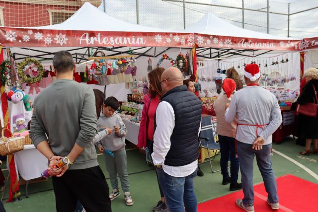 Comercio, restauración y artesanía en el mercado de Navidad de La Florida - 5, Foto 5