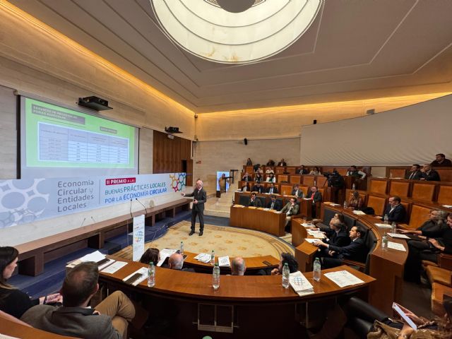 El Servicio de Trituración de Podas del Ayuntamiento de Murcia recibe el primer premio en los Galardones a las Buenas Prácticas Locales por la Economía Circular - 3, Foto 3