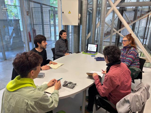 La coreógrafa Natalia Jiménez y el artista sonoro Ernesto de Rosa dan forma a ´Discursos polifónicos´ en el Centro Párraga - 1, Foto 1