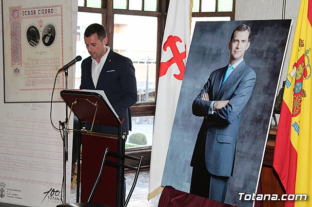 Totana acogi una Conferencia Institucional de la Unin Monrquica de España - 1